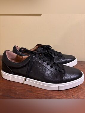 Frye Astor Black Leather Lace Up Sneakers Size 10 New